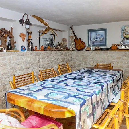 By The Sea - 25832 רוגוזניצה